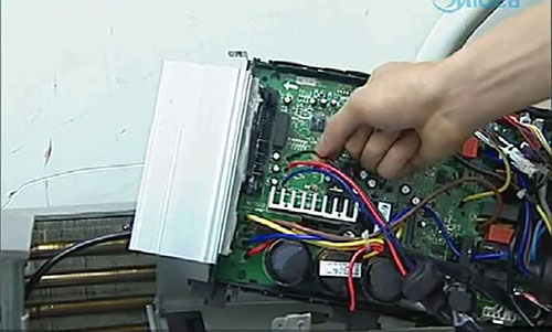 丘北美的空调电话是多少